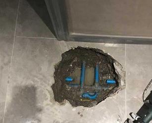 石棉阳台漏水维修公司分享下暖气管道漏水的原因有哪些